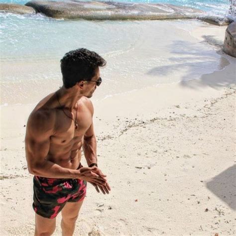 Tiger Shroff Shows Off His Ripped And Toned Physique As He Goes