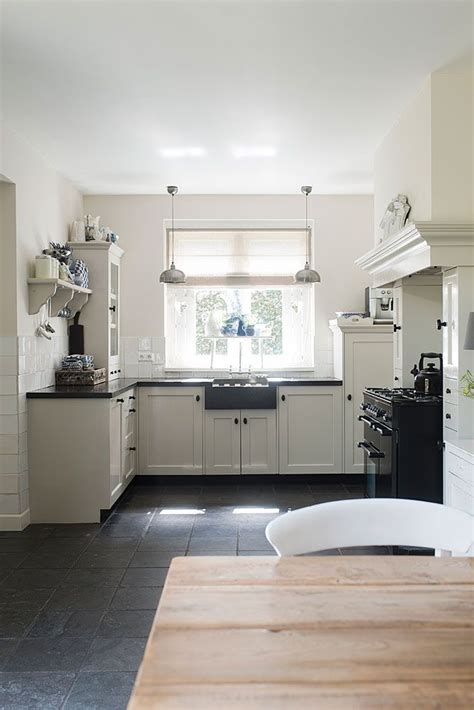 Mar 12, 2018 · go ahead and invite guests for an overnight stay at the hikari box tiny house made by shelter wise. Pin op Tiny Home Kitchen Ideas