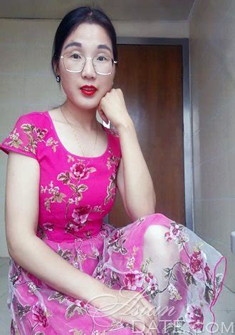 China Member Xiaoxia Jessica From Beijing 32 Yo Hair Color Black