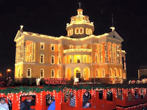 Top 10 Christmas Towns In Texas Tripstodiscover