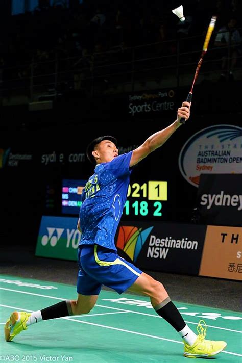 The backhand clear is the one shot most amateur players struggle with. 6 Ways to coach a better backhand - Badminton Andy