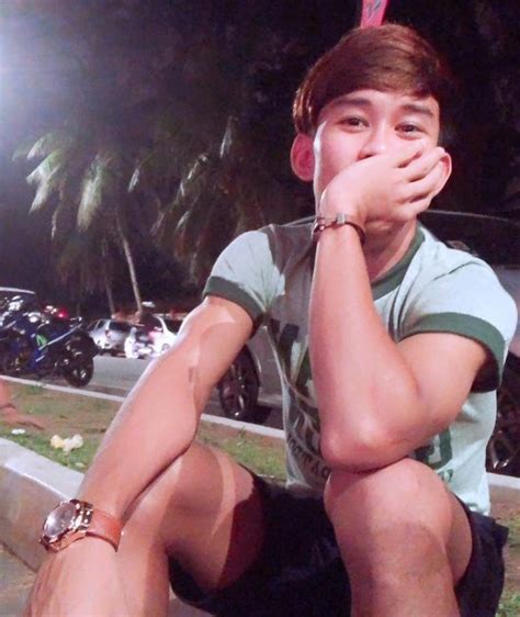 Permainan terpaksa diteruskan tetapi diadakan di stadium. Biodata Faiz Nasir, Pemain Bola Sepak Pasukan Terengganu ...
