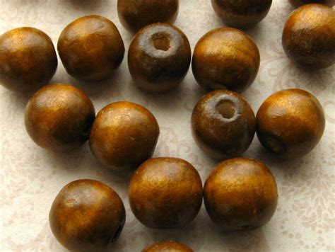18mm Brown Wooden Beads 35 Pieces 18mm Medium Brown Wooden Etsy