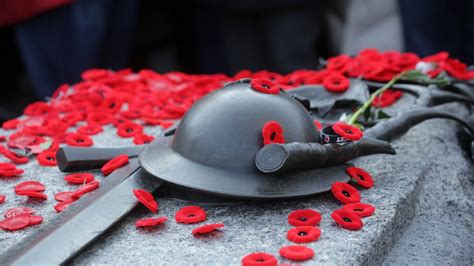 Remembrance Day In Canada Bbc News
