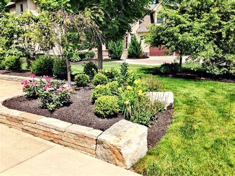 Check spelling or type a new query. 10 Edging Ideas for Flower Beds, Gardens and Landscaping ...
