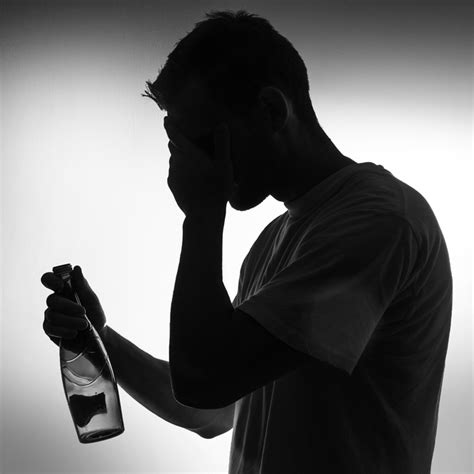 Alcohol Addiction Information Signs Effects And Consequences Of