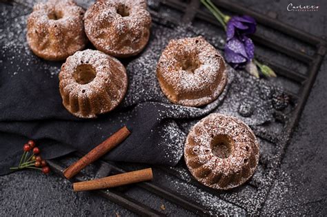 REZEPT Saftige Mini Apfelmus Gugelhupf Rezept für fluffige Apfelmus