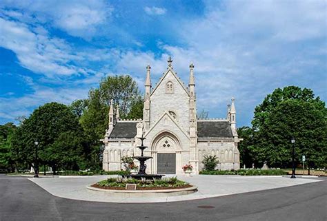 Crown Hill Cemetery Gothic Chapel Places Of Interest In Indianapolis