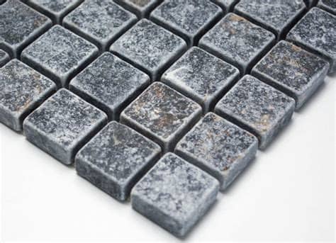 So zeigen sie sich in einer trendigen marmoroptik, die problemlos in moderne sowie klassische räume passt. Mosaik Fliese Marmor Naturstein schwarz Nero Antique ...