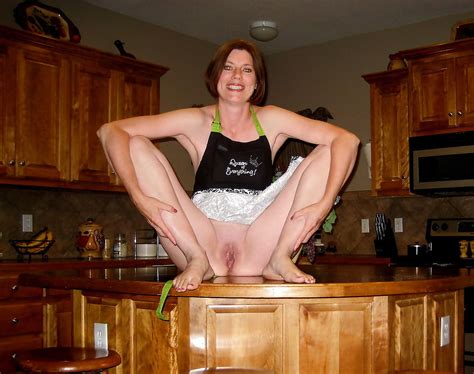Nude Women In Kitchen Ro Master