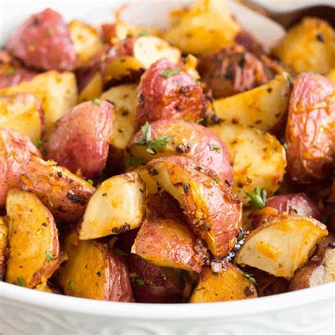 Easy Recipe Perfect Garlic Parmesan Roasted Red Potatoes The Healthy Quick Meals