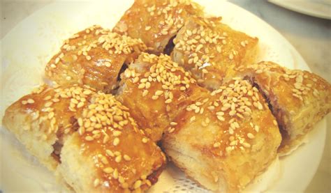 Place a heaping tablespoon of the pork filling in the center. The Best BBQ Pork Puffs Recipe | Dim Sum Central