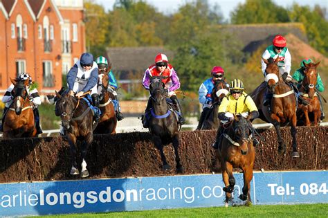 A Day Of Processions Stratford Racecourse Horse Racing Stratford