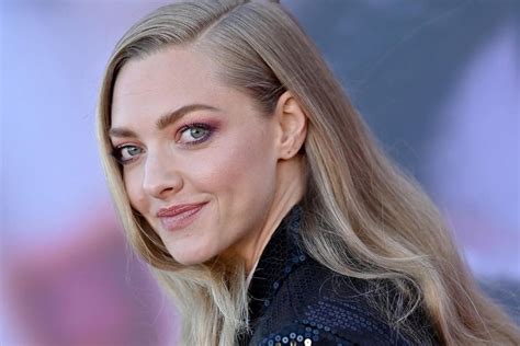 must say i love that 👑amanda seyfried👑 giving us so many faptastic looks lately she s clearly
