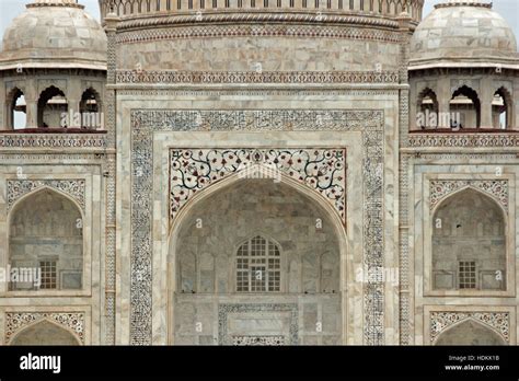 Detail Of Inlaid Marble Decorating The Taj Mahal In Agra India Stock