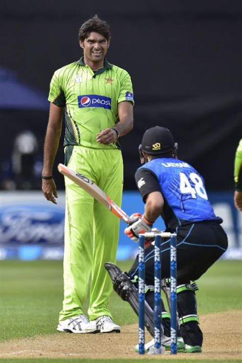 Seven Foot Irfan Targets Standout Cricket World Cup Daily Mail Online