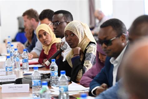 Key Role Of Somali Youth In Peace Efforts Highlighted In Meeting With Head Of Un Peacebuilding