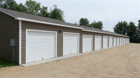 The Farmstead Garages In White Sd Mills Property Management Mills