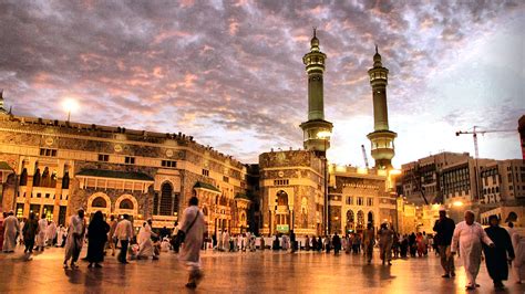 If you do not find the exact resolution you are looking for, then go for a native or higher. Makkah Wallpaper High Resolution - WallpaperSafari
