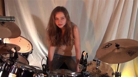 Introduction Of 14 Year Old Girl Drummer Sina Youtube
