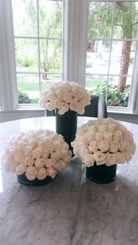 Media Tweets By Kardashian Pedia Kardashianpedia Twitter Home Floral Arrangements Khloe