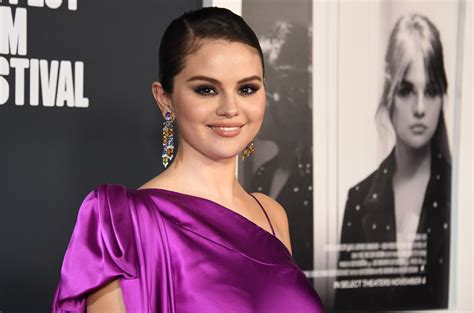 Selena Gomez Asks Fans To ‘be Kinder Following Hailey Bieber Drama