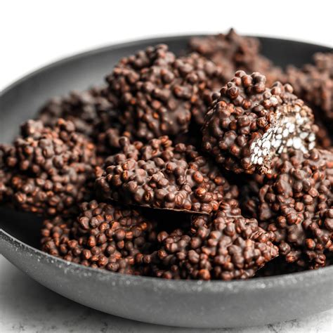 2 Ingredient Chocolate Quinoa Crunch Bites With Images Healthy