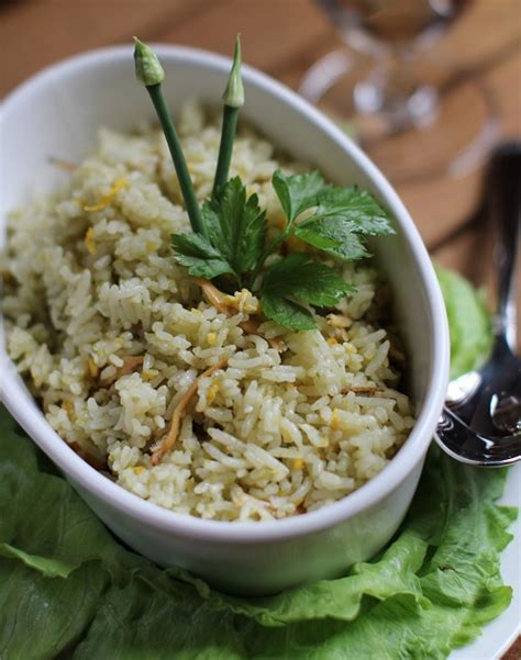 Nasi goreng memerlukan nasi putih sebagai bahan utama dalam penyediaannya. Resepi Nasi Goreng Hijau!! | Aneka Resepi Masakan