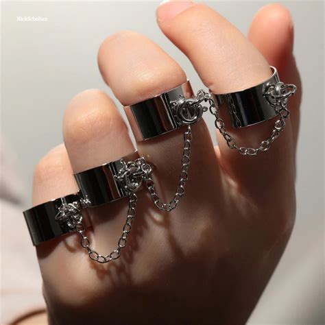 Four Finger Chain Rings In 2021 Edgy Jewelry Grunge Jewelry Hand Jewelry