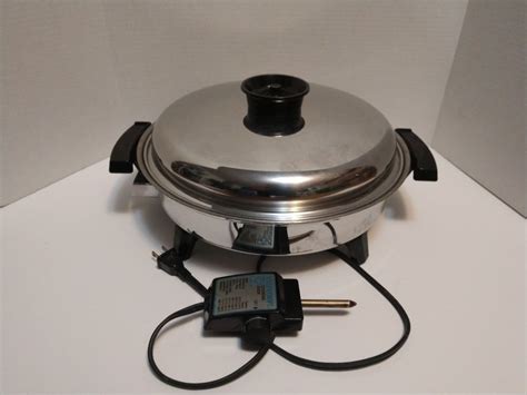 The next skillet is constructed of strong 18/10 stainless steel which does allow you to use any utensils on the surface but is not ideal when it comes to electric skillets. TOWNECRAFT LIQUID CORE ELECTRIC SKILLET #92010 Stainless ...