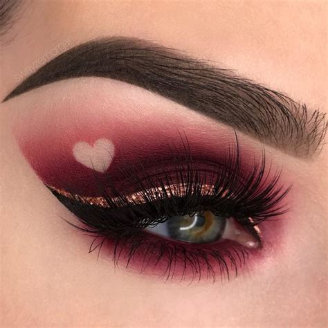 Instagram se llena de maquillajes con mucho corazón para San Valentín