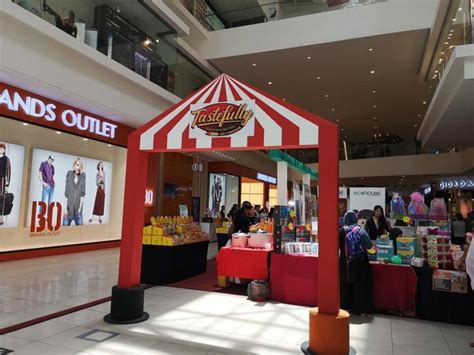 Sunway velocity mall is earmarked to be the leading retail destination in southern kl with its cutting edge architecture, a neo futuristic façade, and a contemporary interior. Taste Fully Food & Beverage Expo at Sunway Velocity Mall ...