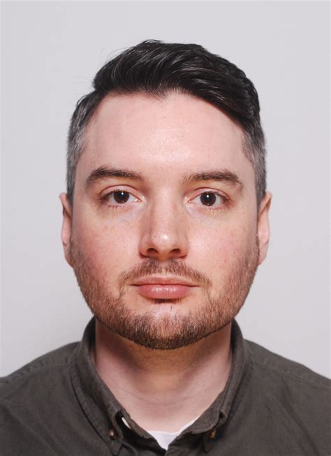 Regarding your head size, the required width is between 15mm and 22mm and the required l ength is 28mm to 33mm. Passport Photos Edinburgh - Steven Parry Donald Photography
