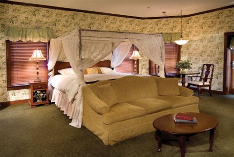 Maybe you would like to learn more about one of these? Carlisle-Inn-Sugarcreek-Ohio-Rooms