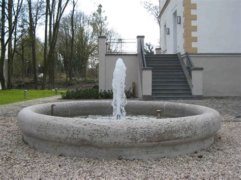 Historischer Brunnen - Horsthemke GmbH | Springbrunnen | Wasserspiele ...