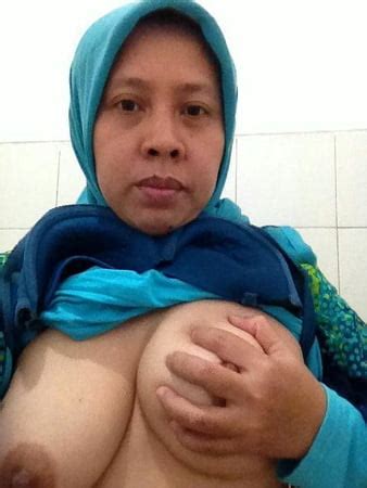 Tudung Melayu Exhibitionist Pics Xhamster Hot Sex Picture