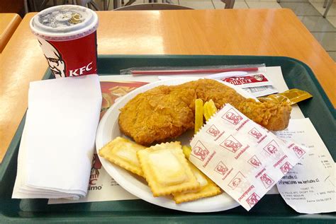 Worlds Smallest Kfc Ever Sold Tiny Food In Oregon For A Day