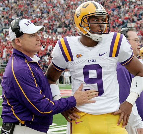 Les Miles Rips Qb Because He Chose Another School Lsu Tigers Football Football Helmets Acc