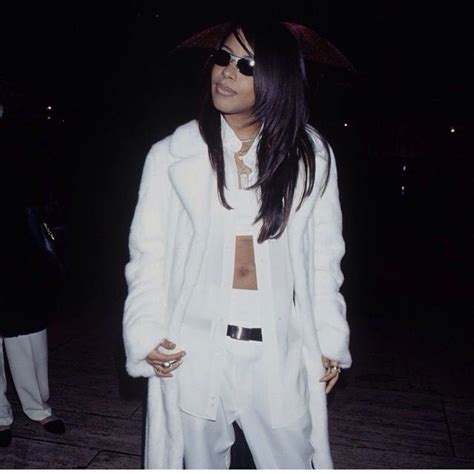Aaliyah In All White Aaliyah Style Aaliyah Outfits Fashion
