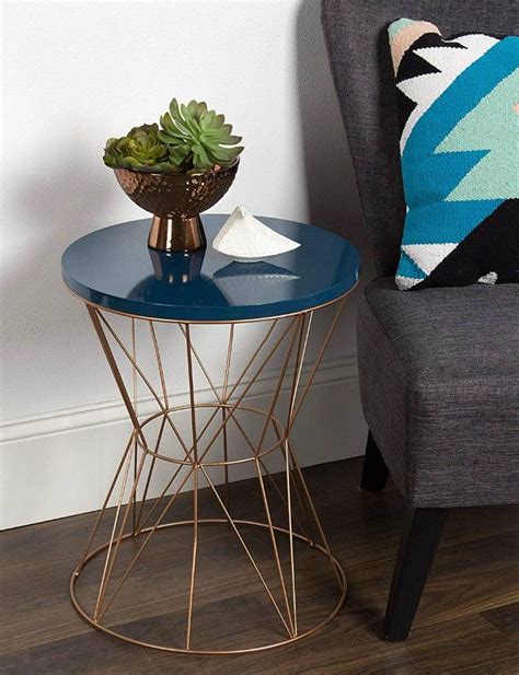 They help fill a space while offering a place to put a plant, books, vase or other decorative items. 20 gorgeous side and accent table ideas for your small ...