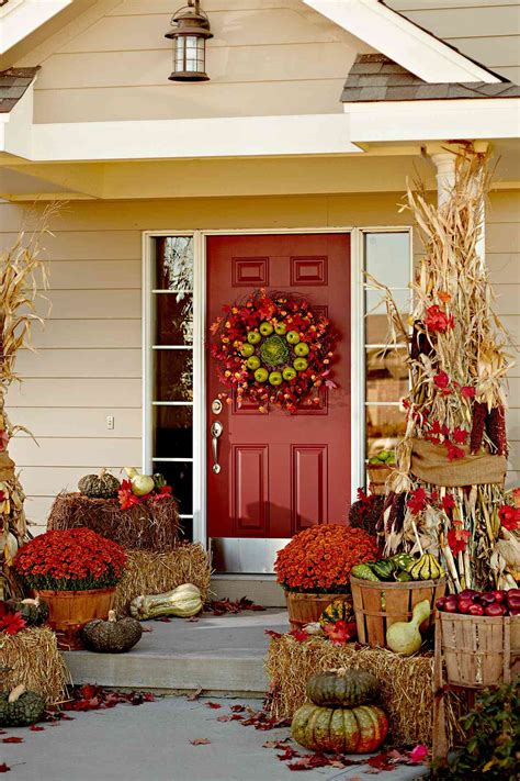 21 Ideas For Your Prettiest Fall Front Door Ever Better Homes And Gardens