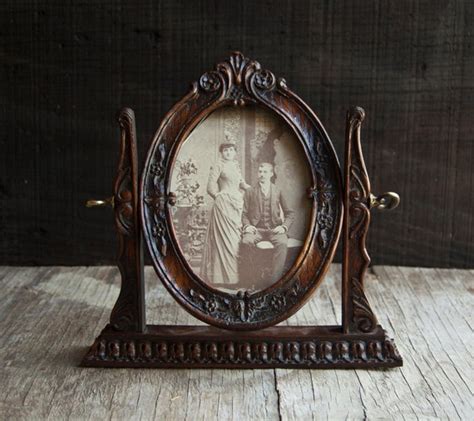 Vintage Wooden Frame Victorian Oval