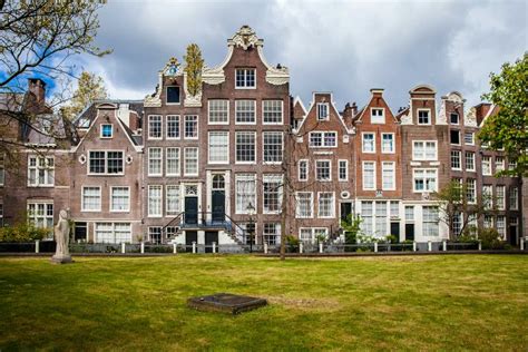 Begijnhof Häuser In Amsterdam Die Niederlande Stockbild Bild Von