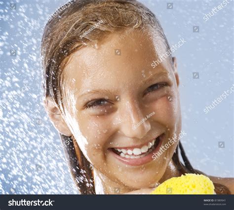 Happy Teen Girl Taking Shower Washing Foto Stok 81989941 Shutterstock