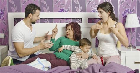 Cosas Que Nunca Debes Decirle A Tu Nuera Familias Mommy Moments Mother In Law Marriage