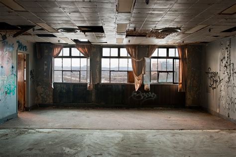 Abandoned Office Area Abandoned Office Interiors Abandoned Warehouse