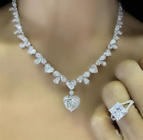 Pin By Christina Lam On Jewerly Heart Shaped Diamond Necklace Heart
