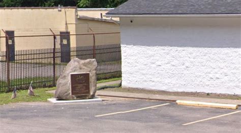 Long Controversial Robert E Lee Marker In Ohio Vandalized