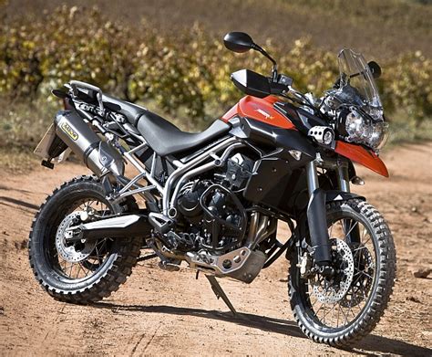 More reviews, tests, news on the top motorcycle portal in greece www.mrbike.gr. Triumph Tiger 800 XC