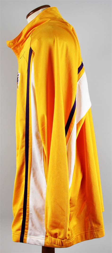 Alibaba.com offers 1,056 soccer warm up jacket products. 2000-01 Los Angeles Lakers - Kobe Bryant Game-Worn, Signed ...